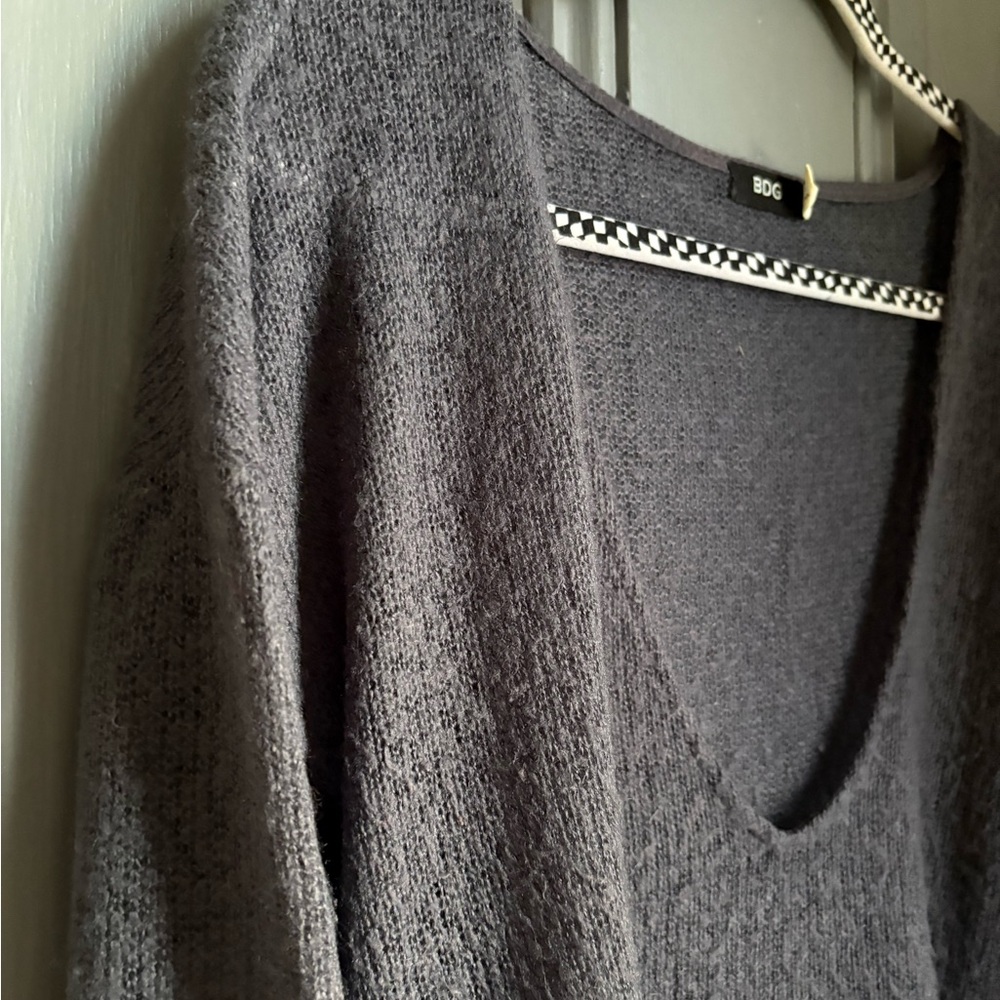 BDG scoop neck sheer sweater - Picture 4 of 6